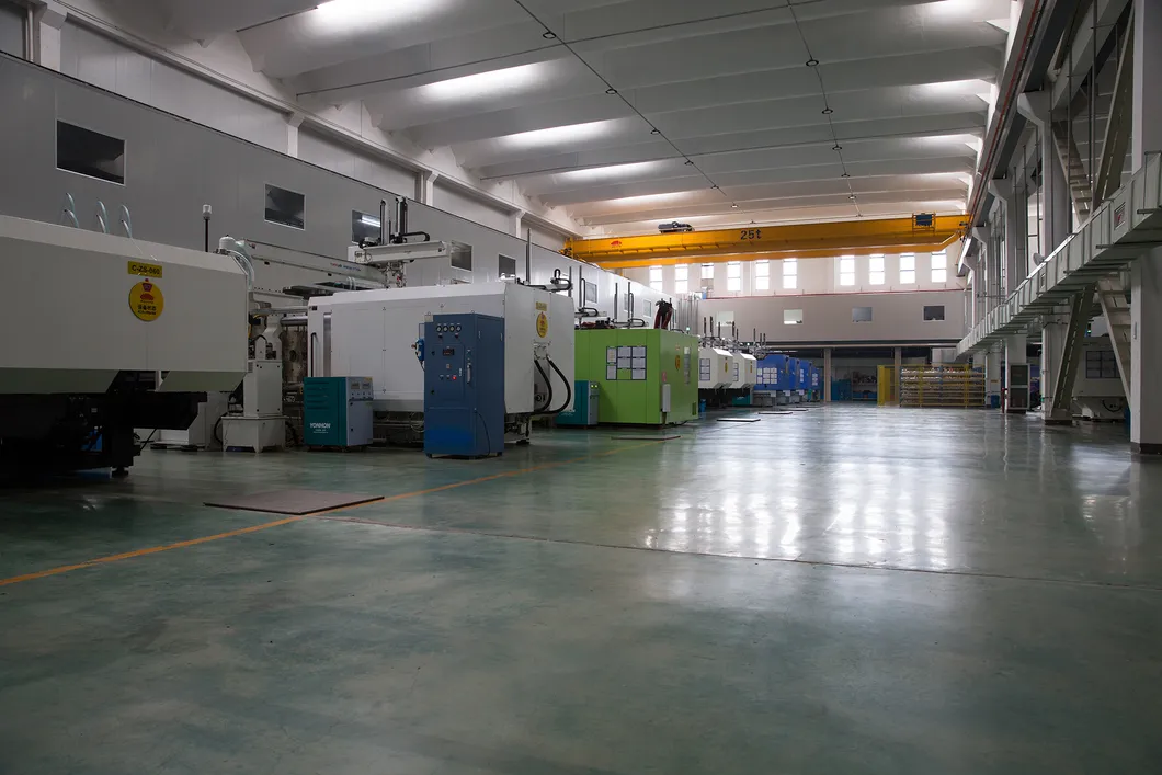 High Transmittance LED Light Focusing Single Lens